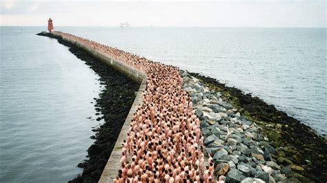 free photos of nude women|The Naked World of Spencer Tunick